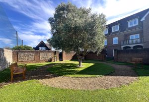 Photo 16- click for photo gallery